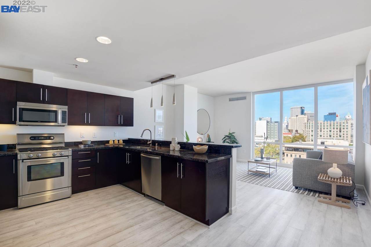222 Broadway 1012 - Photo 1
