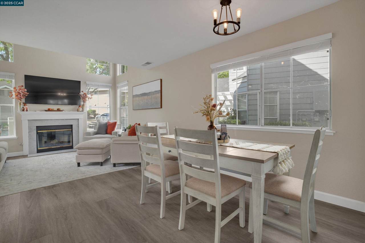 235 Pebblecreek Ct - Photo 1