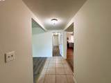 2972 Bedford Dr - Photo 3