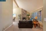 6082 Slopeview Ct - Photo 3