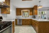 18727 Broadhurst Dr - Photo 11