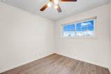 650 Fargo Ave 4 - Photo 49