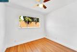 2323 Doidge Ave - Photo 20