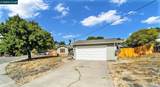 2323 Doidge Ave - Photo 5