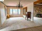 20210 Overholtzer Rd - Photo 9