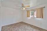 26171 Eldridge Ave - Photo 18