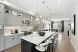 1668 Clement Ave - Photo 8