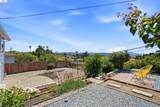 3021 Glynis Dr - Photo 33