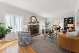 584 Martin St - Photo 2