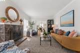 584 Martin St - Photo 7