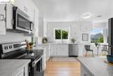 5637 Ludwig Avenue - Photo 8
