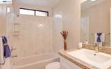 2725 Filbert St - Photo 7