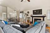 2244 Colonial Ct - Photo 9