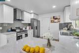 1872 15Th St - Photo 6