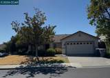 526 Woodcrest Dr - Photo 1