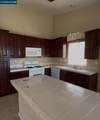 526 Woodcrest Dr - Photo 2