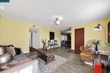 2900 Pear St - Photo 11
