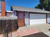 2900 Pear St - Photo 3