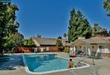 421 Stoneybrook Ct - Photo 44