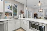 223 Washington Pl - Photo 11