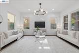3135 Central Pkwy - Photo 4