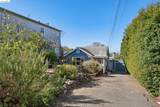 623 Clayton Ave - Photo 2