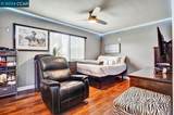 5532 Spinnaker Dr 2 - Photo 4