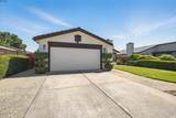 1180 Peterson Dr - Photo 3
