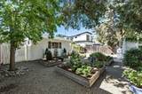 1422 Selby Ln - Photo 5