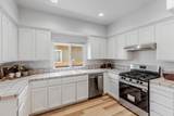 864 Powell - Photo 17