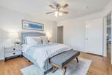 569 Chenery St - Photo 15