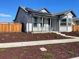 754 Livingston Ave - Photo 3
