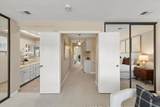 1084 Hillview Dr - Photo 20