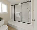 1084 Hillview Dr - Photo 22
