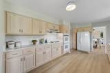 1775 Terrace Dr - Photo 12
