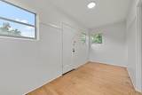 320 11th St - Photo 18
