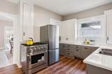 915 52nd St - Photo 7