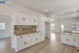 2036 20th St - Photo 7