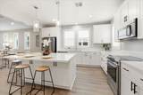 922 Loyola Ln - Photo 18