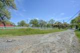 19709 Sweet Brier Pl - Photo 33