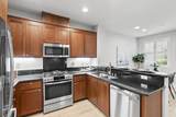 900 Old Oak Ln 3 - Photo 8