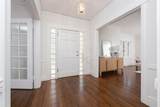 1810 Hillside Dr - Photo 4