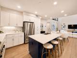 208 Market St - Photo 16