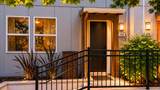 208 Market St - Photo 4