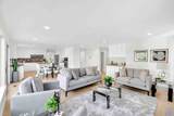 1617 Goldfinch Way - Photo 17