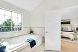 1617 Goldfinch Way - Photo 33