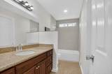 1425 Blackstone Ave - Photo 12