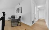 1425 Blackstone Ave - Photo 19