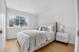1425 Blackstone Ave - Photo 21