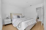 1425 Blackstone Ave - Photo 22